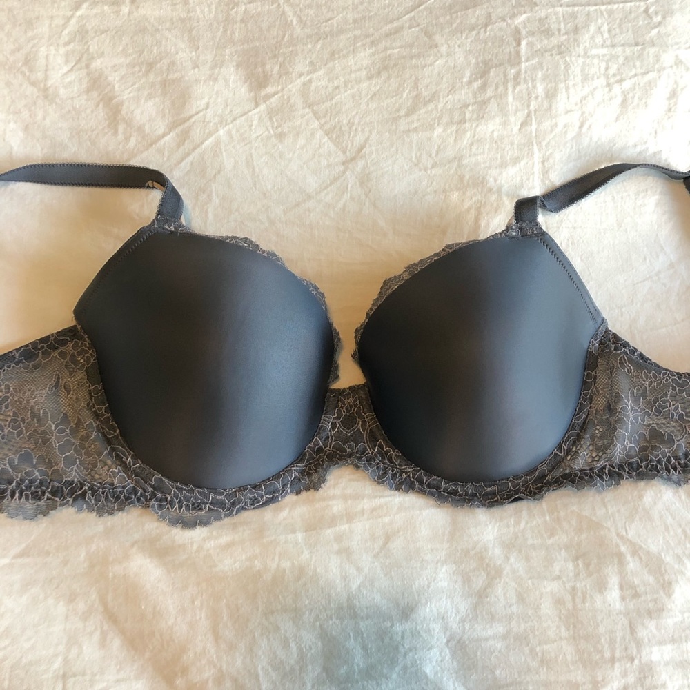 Victoria’s Secret Gray Lace Padded Bra